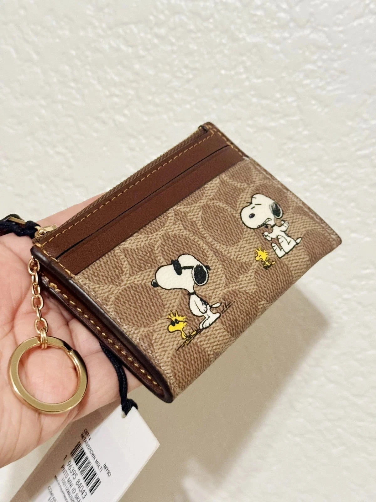 Snoopy Printed Brown Card Holder Wallet – Compact Zip Card Case for Men & Women